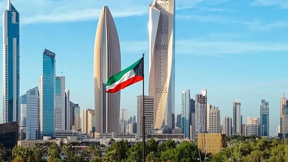 الكويت تدرس خفض نسبة الدوام الحضوري لتخفيف الضغط على شبكة الكهرباء