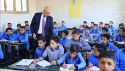 عودة الطلاب إلى المدارس بعد انتهاء إجازة نصف العام