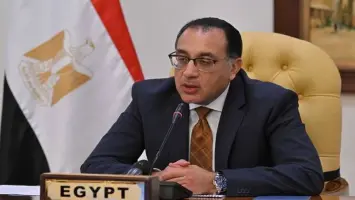 رئيس الوزراء المصري مصطفى مدبولي خلال اجتماعه مع رئيس شركة بوينج