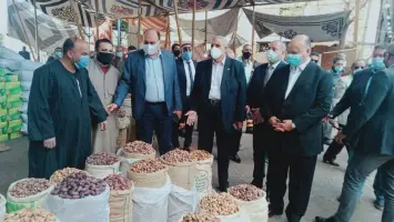 سوق العبور للخضروات والفاكهة