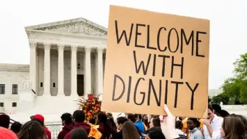 Guan Heng, a Chinese activist in US court for asylum