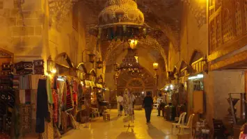 دمار في سوق حلب التاريخية