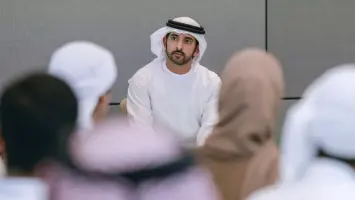 اجتماع حمدان بن محمد مع الطلاب الإماراتيين في الكويت