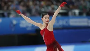 رياضيون ينافسون في دورة الألعاب الأولمبية الشتوية