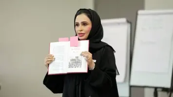 مشاركون يتدربون على فن السرد القصصي