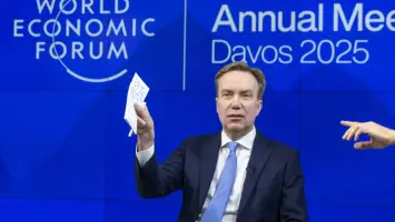 شعار المنتدى الاقتصادي العالمي ودافوس