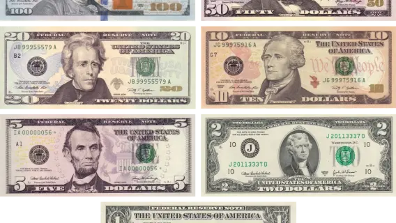 الدولار الأمريكي أمام الخريطة العالمية