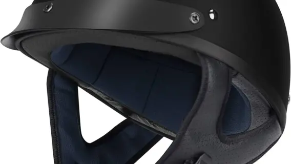 توزيع معدات السلامة على سائقي التوصيل