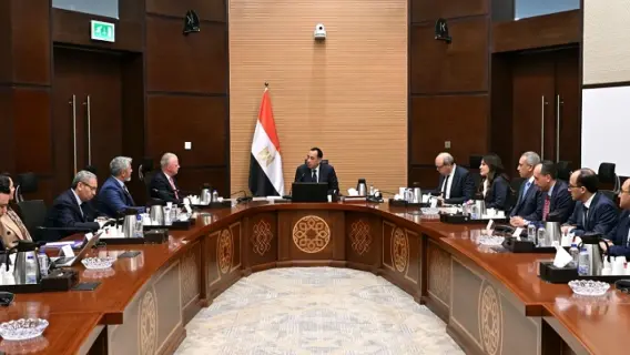 لقاء بين رئيس الوزراء المصري ورئيس شركة بوينج