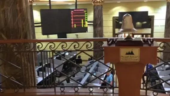 مصطفى مدبولي خلال اجتماع مع اللجنة الطبية