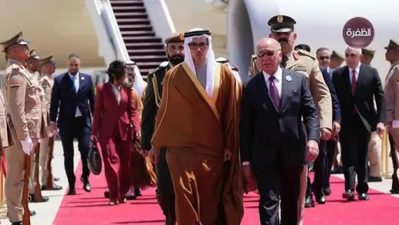 الشيخ مشعل الأحمد يستقبل الشيخ عبدالله بن زايد في قصر بيان