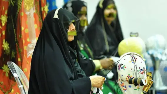 الشيخة فاطمة بنت مبارك خلال زيارتها لمؤسسة التنمية الأسرية