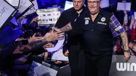Gary Anderson at the World Masters darts tournament