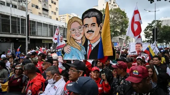 تظاهرة حاشدة في كراكاس للمطالبة بإطلاق سراح مادورو