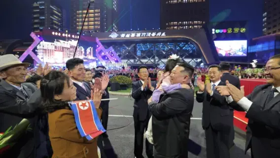 علم كوريا الشمالية والكويت