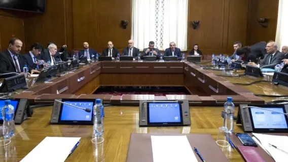 الشيخ محمد بن زايد خلال لقاء دبلوماسي