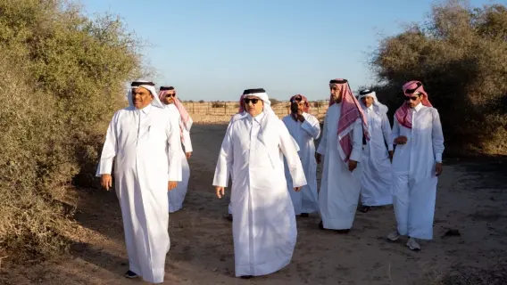 وزير البيئة القطري يتفقد محمية طبيعية