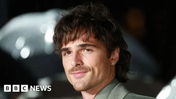 Jacob Elordi and Margot Robbie at Wuthering Heights premiere