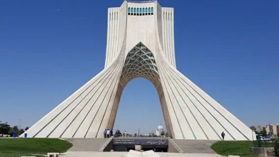 محادثات دبلوماسية بين مسؤولين من إيران وعمان