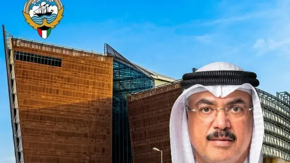 وزير التربية بالكويت الأستاذ سيد جلال الطبطبائي