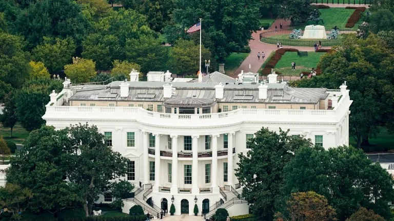 البيت الأبيض