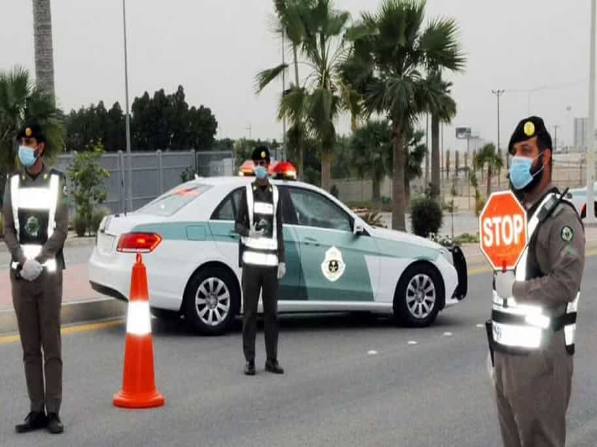 How can I check my traffic violation by number plate in KSA?