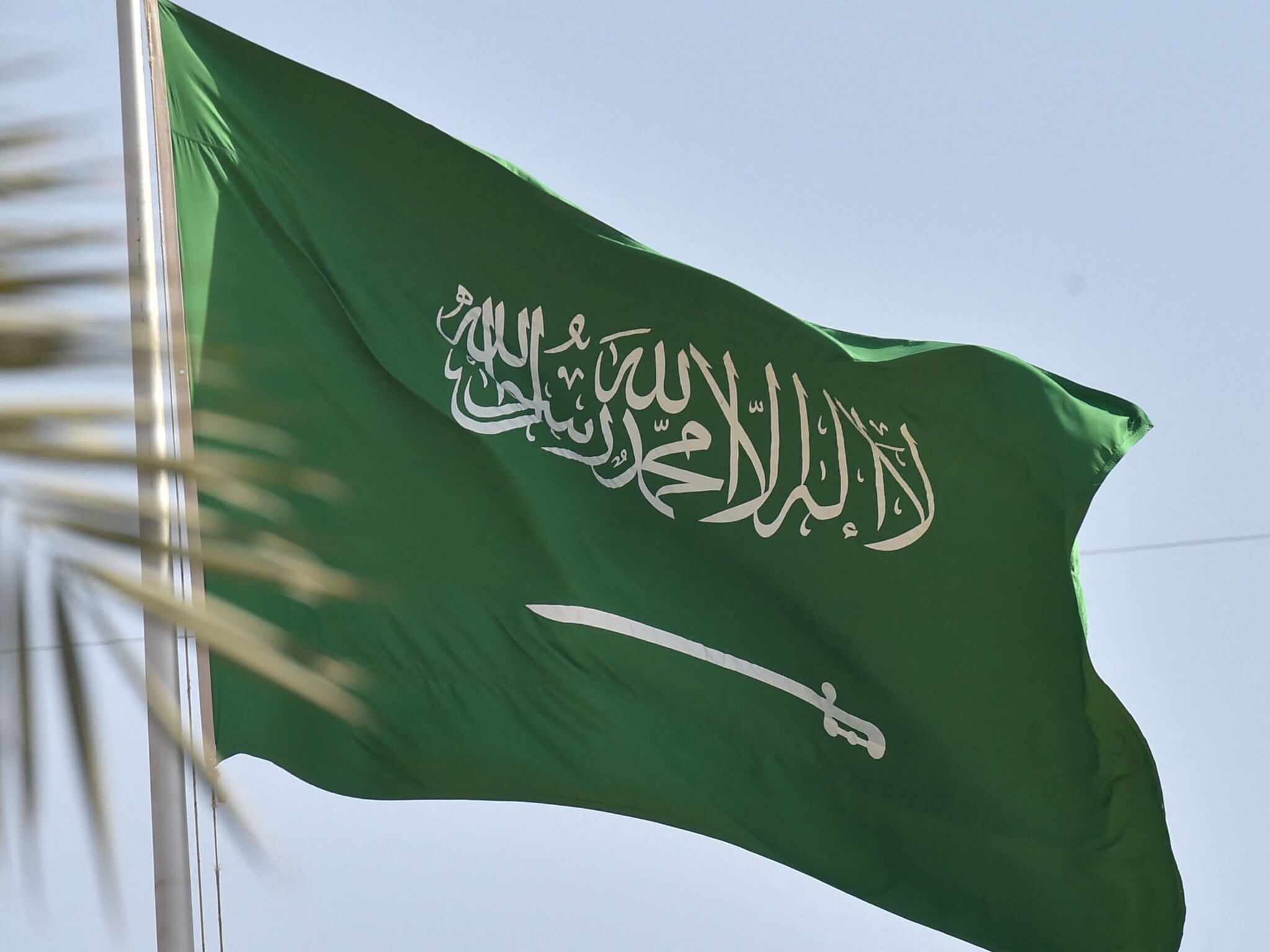 السفارة السعودية تطالب مواطنيها بسرعة مغادرة الأراضي اللبنانية