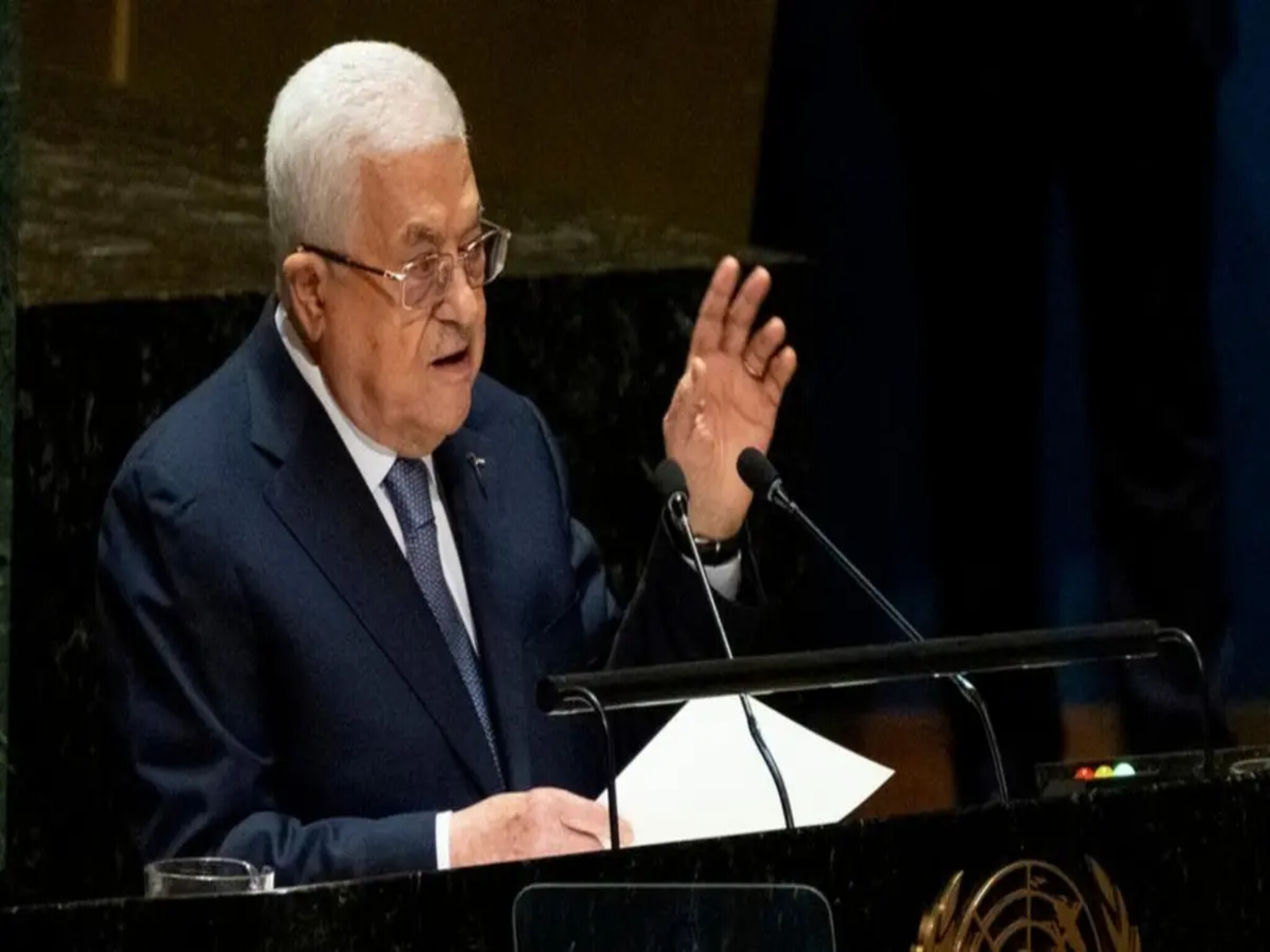 محمود عباس...منظمة التحرير الممثل الوحيد للفلسطينيين وليس أي تنظيم آخر