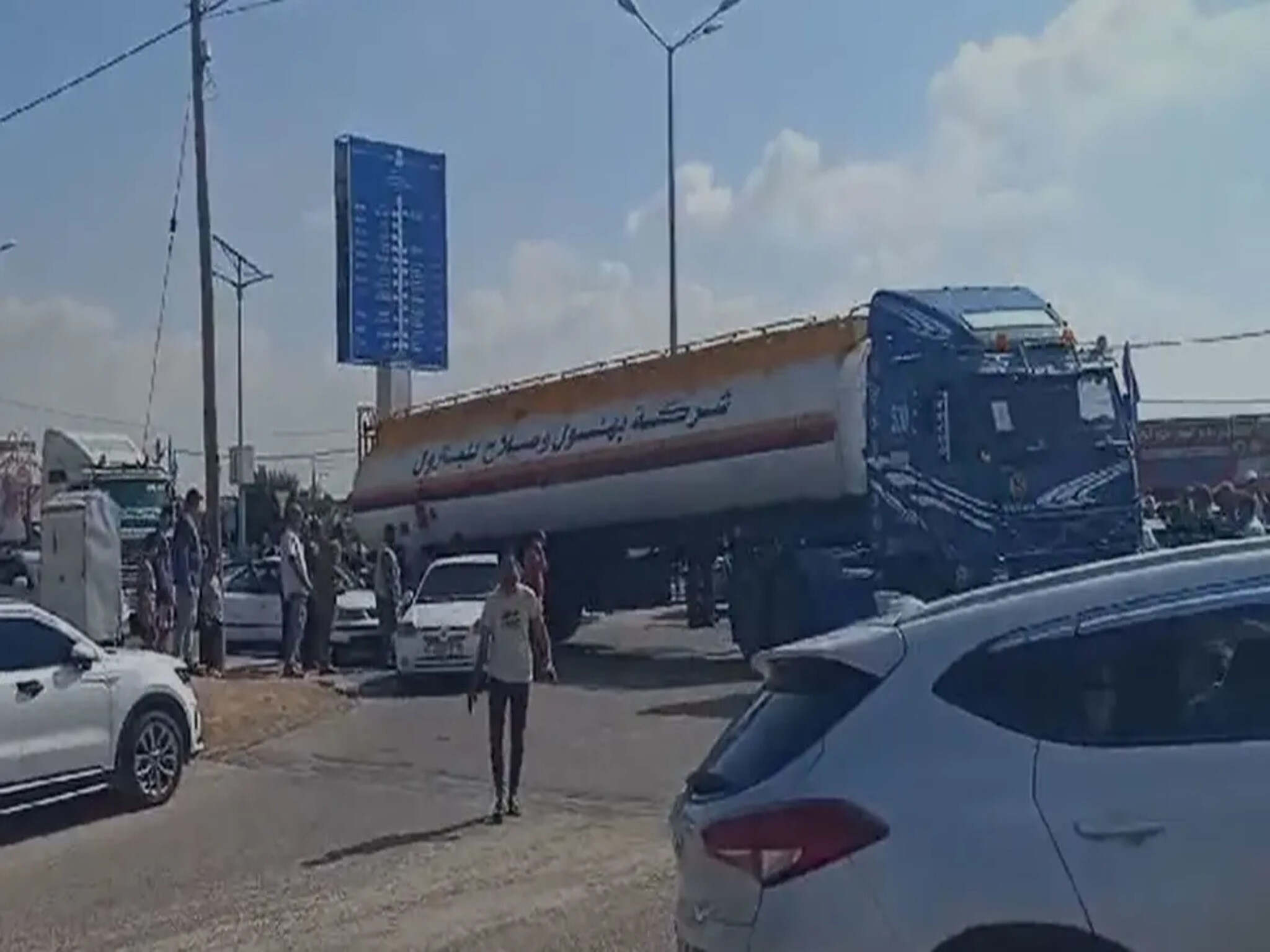الجيش الإسرائيلي يعيق دخول سيارات الوقود إلى قطاع غزة