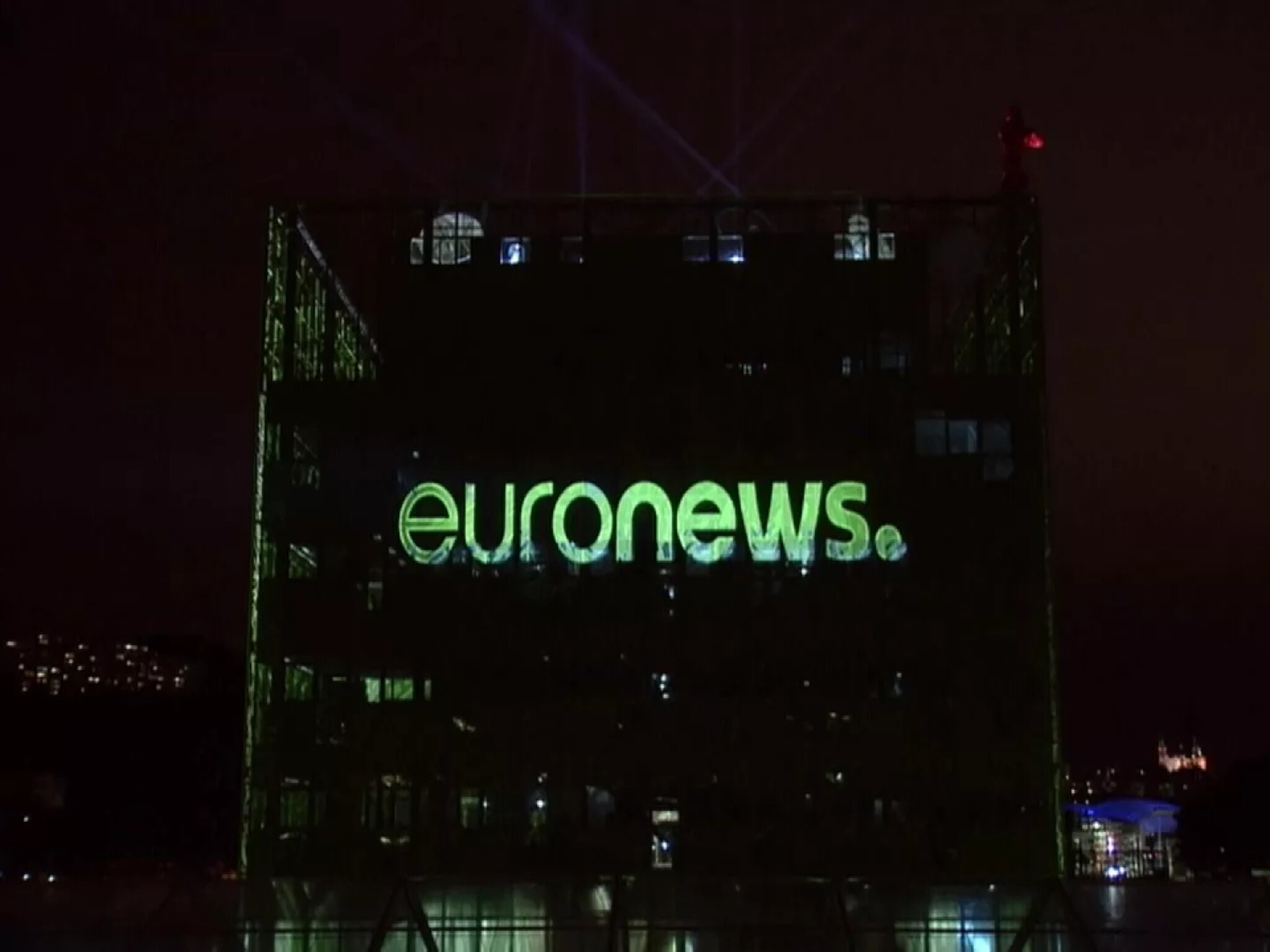 تردد قناة يورو نيوز العربية 2024 Euronews الجديد علي نايل سات وعرب سات