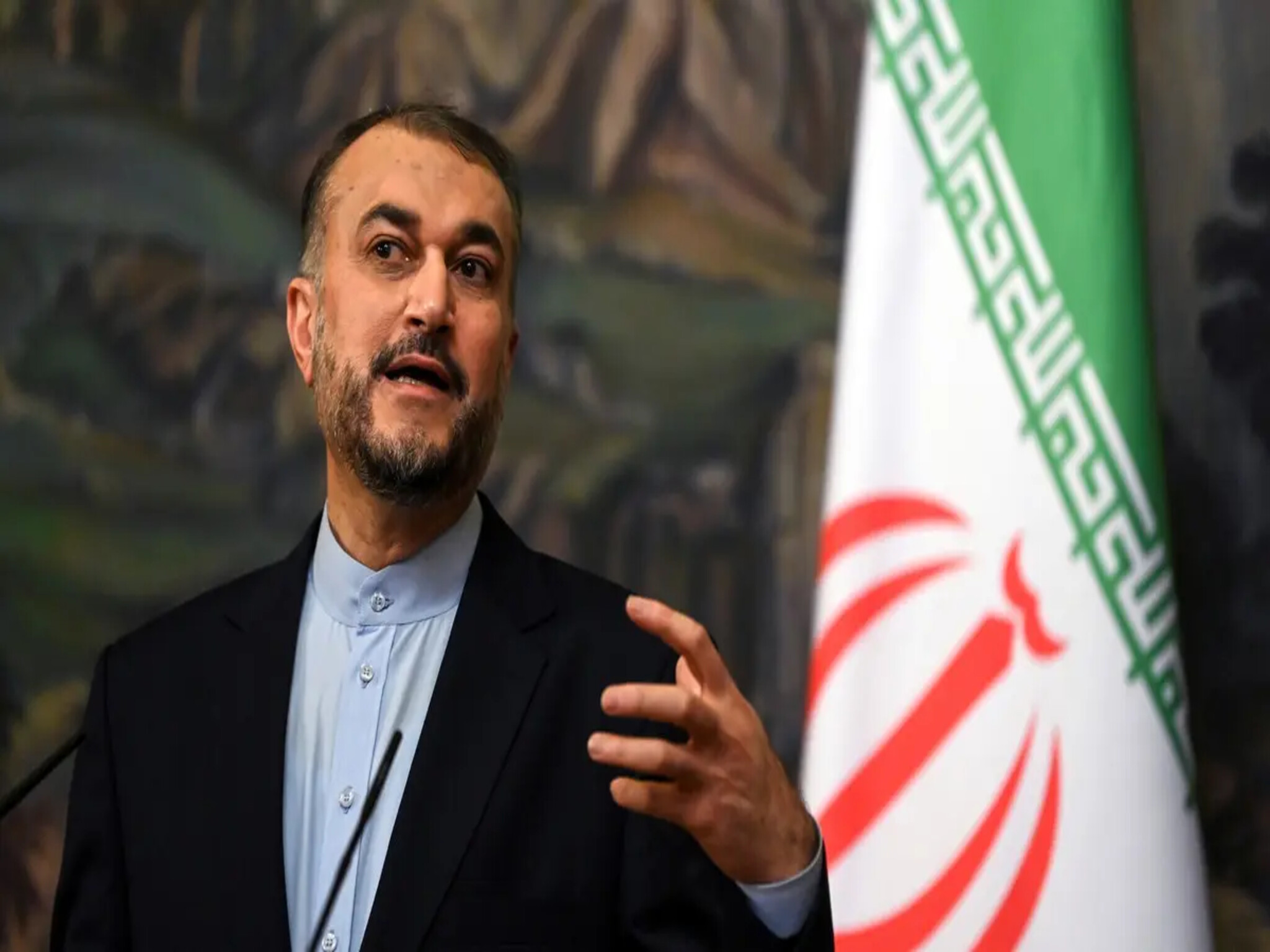 وزير خارجية إيران يهدد..كل الاحتمالات واردة إذا لم تتوقف إسرائيل