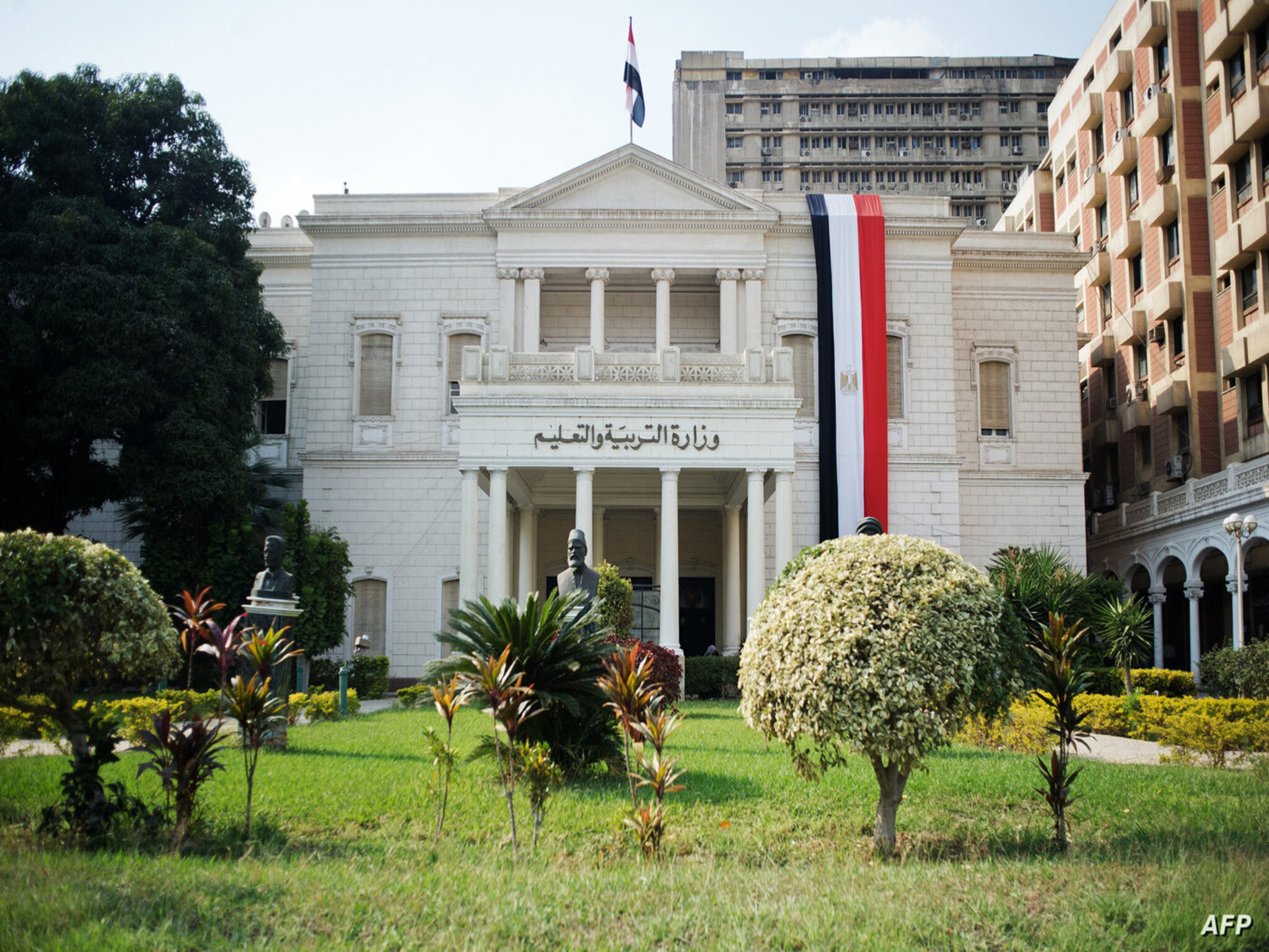 حدث نادر...بقرار حكومي طالب مصري يدخل الجامعة من الإبتدائية مباشرة
