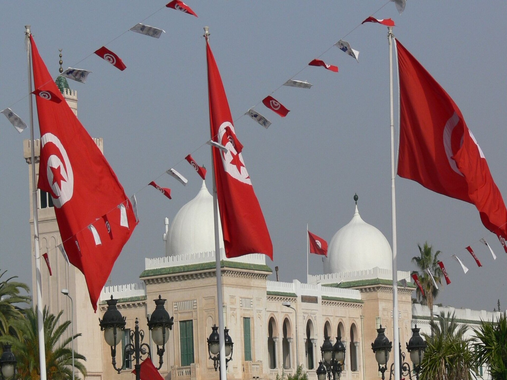 الحكومة التونسية... تسديد (81%) من خدمة الدين الخارجي في أكتوبر الماضي