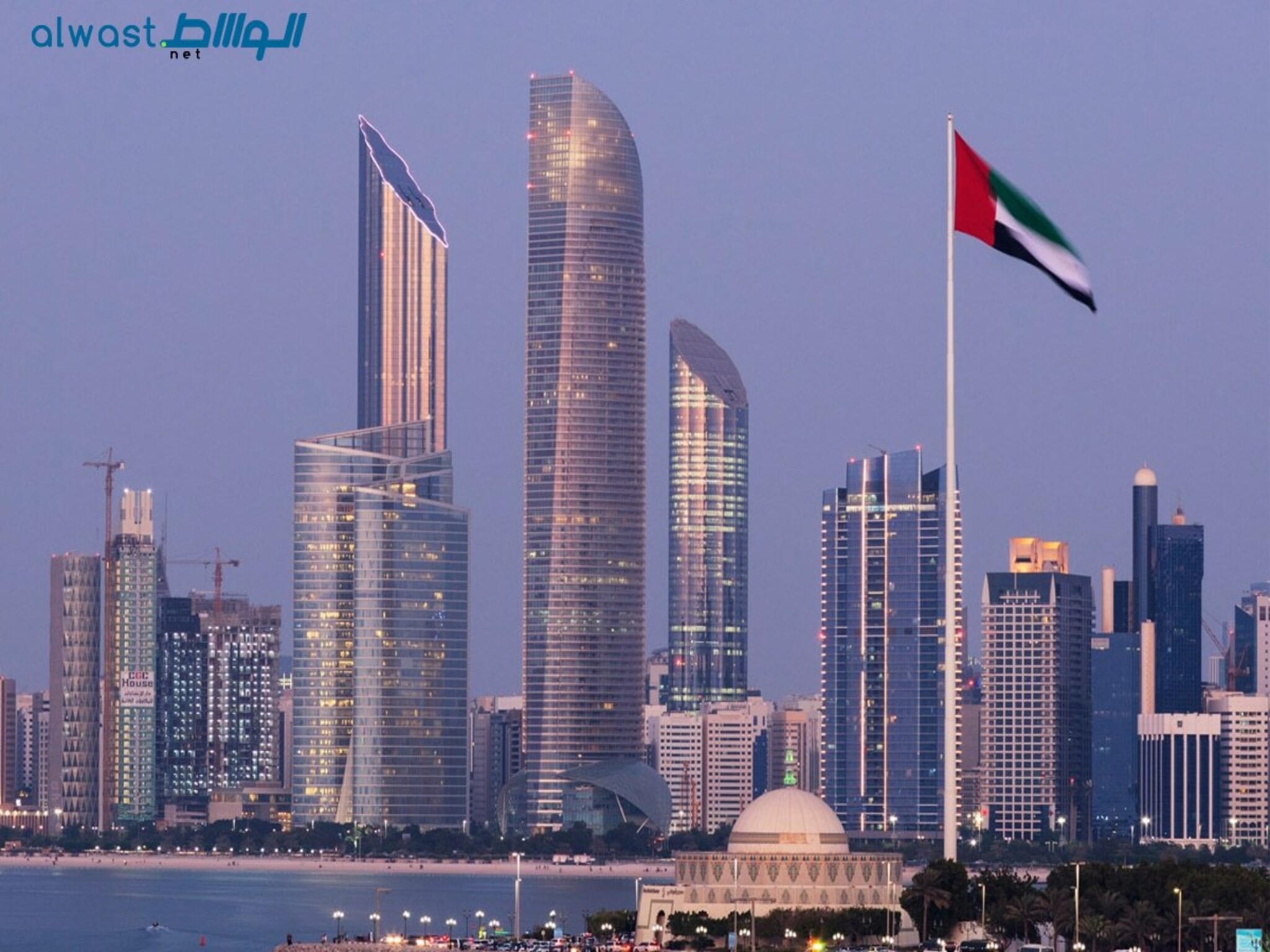 Abu Dhabi announces issuing hazardous materials law 