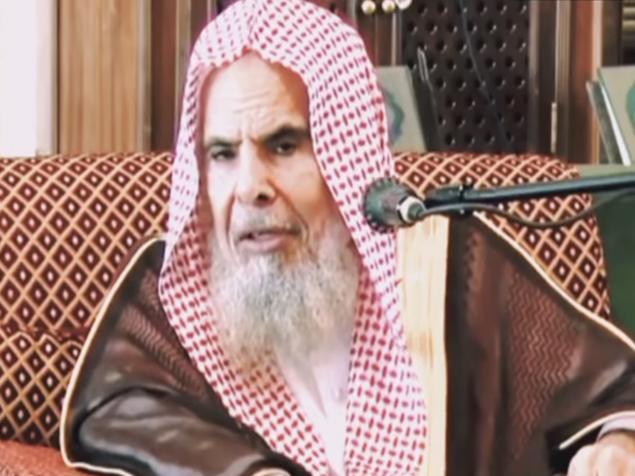 مات صائمًا...تفاصيل وفاة الداعية الإسلامية الشيخ عبد الله بن صالح القصير 