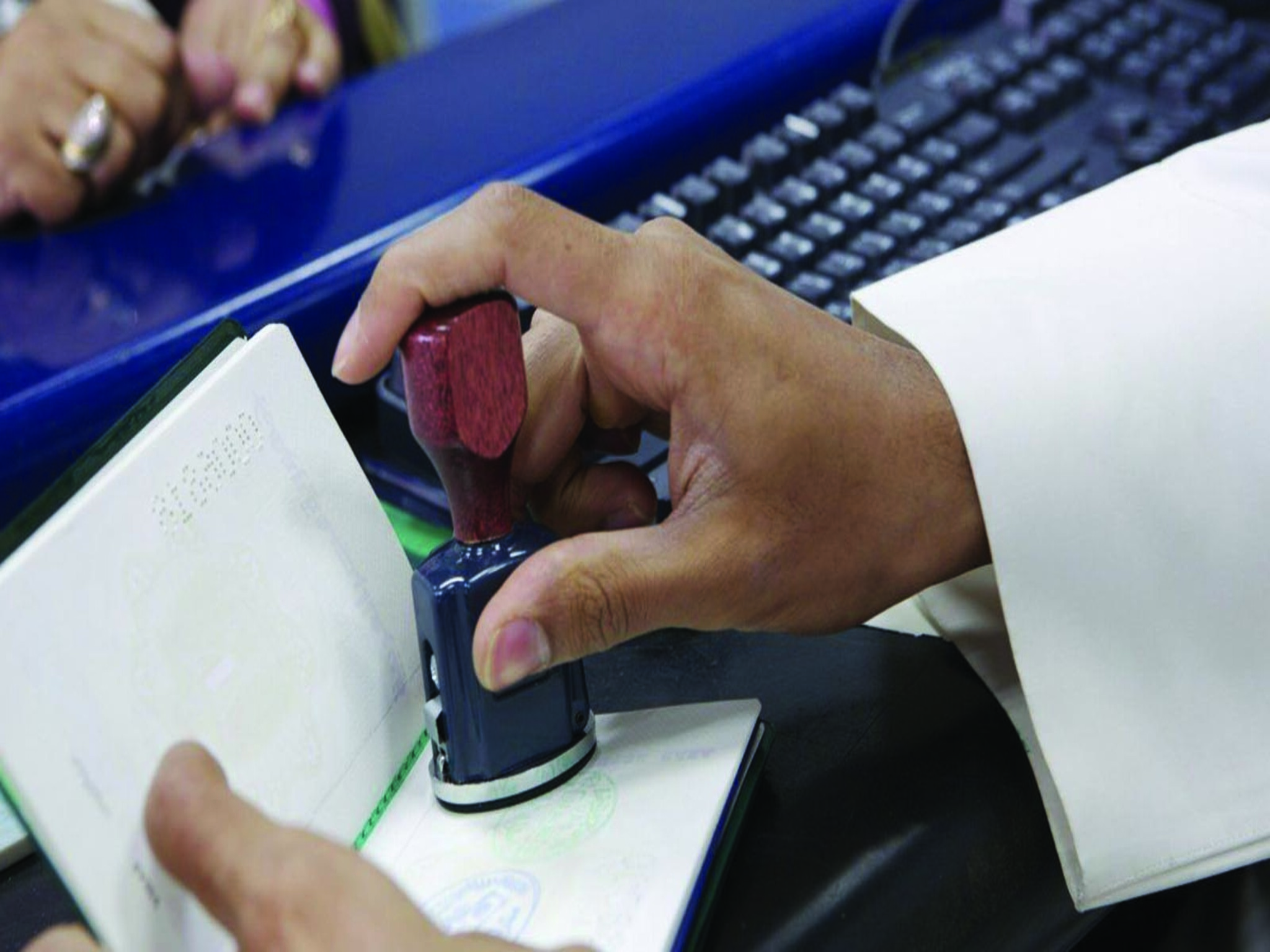 The UAE updates the requirements for the new free residency system