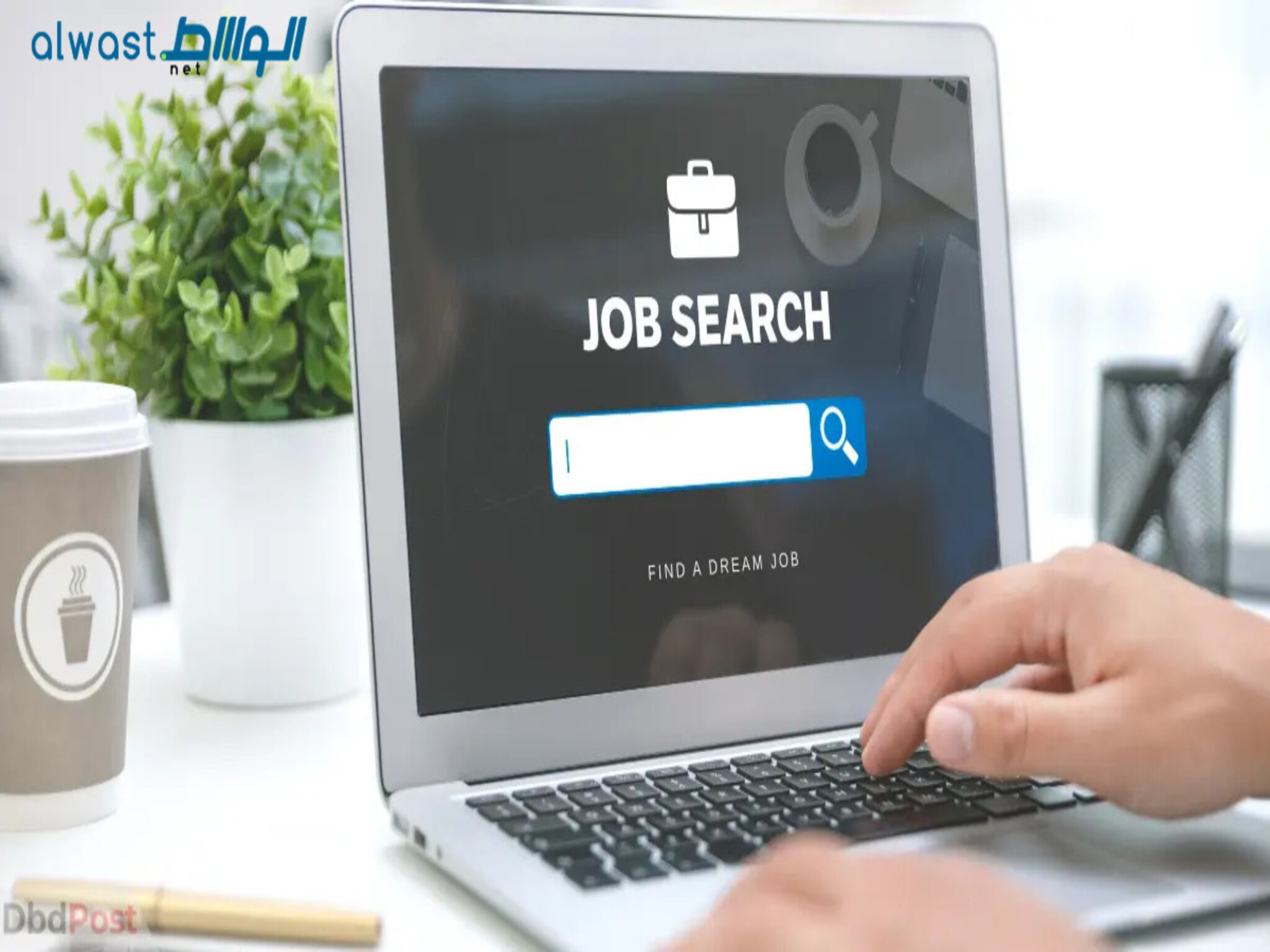 UAE Cautions residents against fake job ads on social media