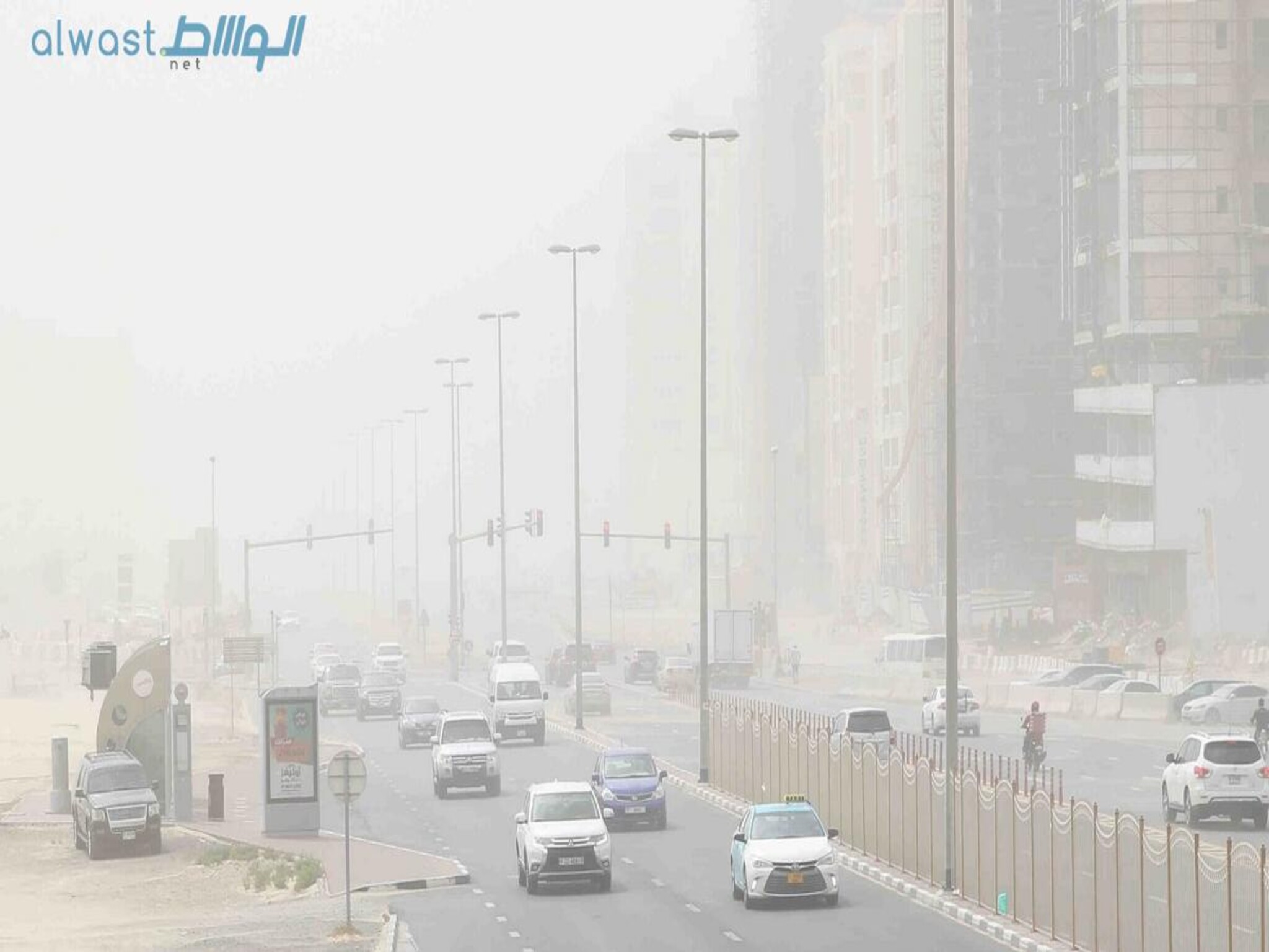 UAE cautions Residents against high-speed winds, dust in some areas