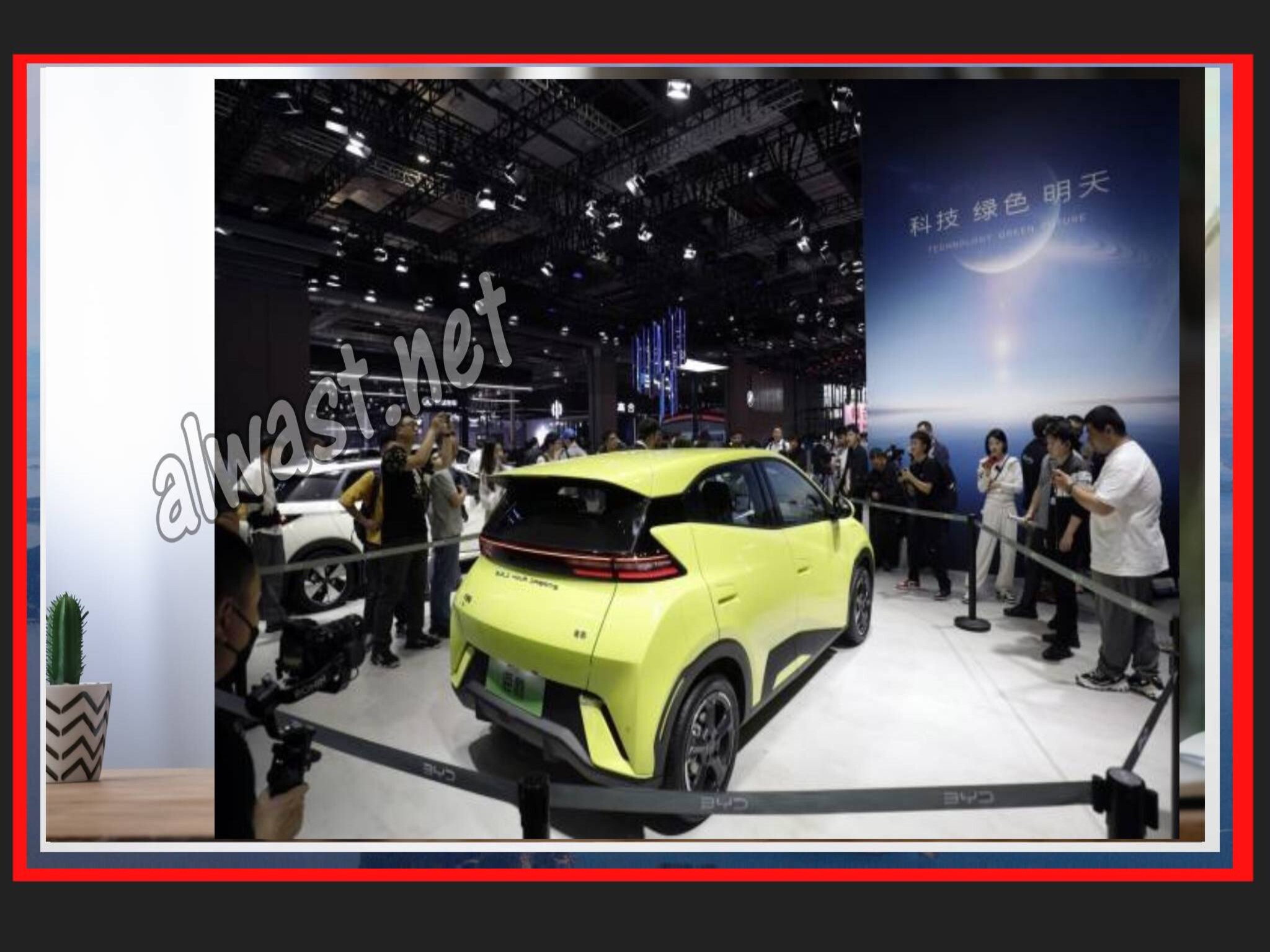 China's $10,000 EV Invades Europe! Can Carmakers Compete?