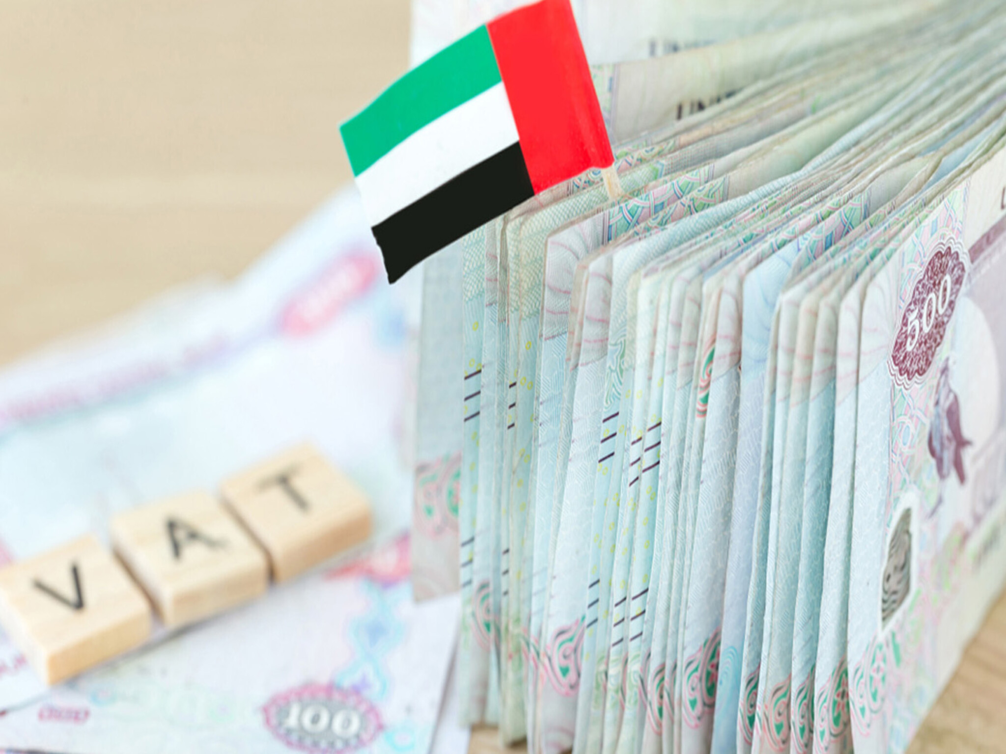 The UAE announces an increase in the minimum wage to 4,000 dirhams for these workers