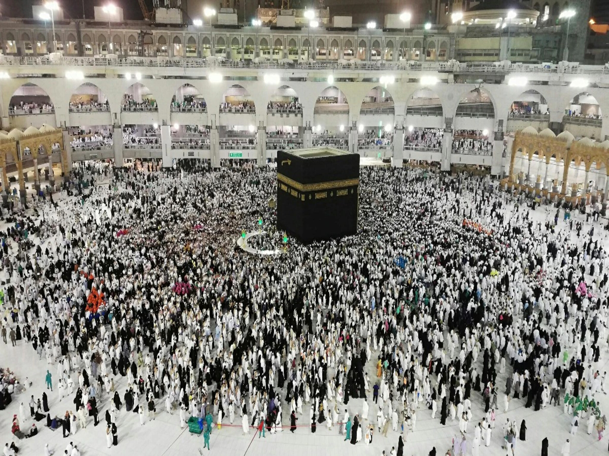 Tunisian President dismisses minister following deaths of 49 pilgrims during Haj